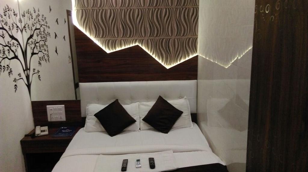 Hotel Palace Residency Mumbai Exterior foto